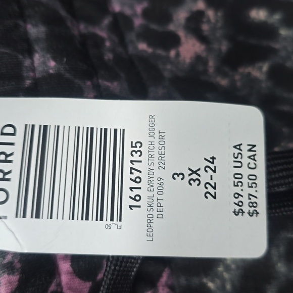 Torrid LoveSick Jogger - Everyday Fleece Leopard Skull 3x NEW NWT - Picture 9 of 14